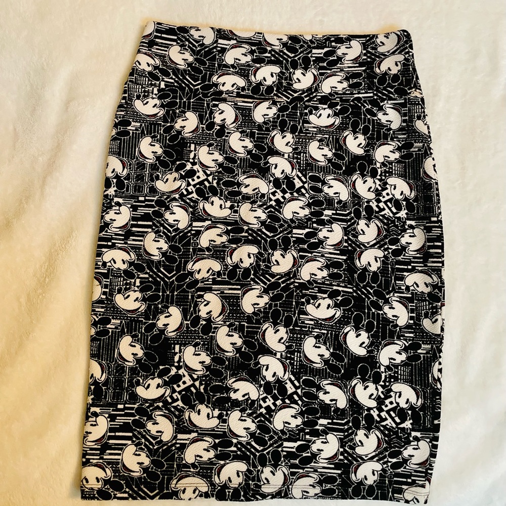LuLaRoe Cassie Disney Minnie Mouse Skirt - New Women | Color: Grey | Size: S